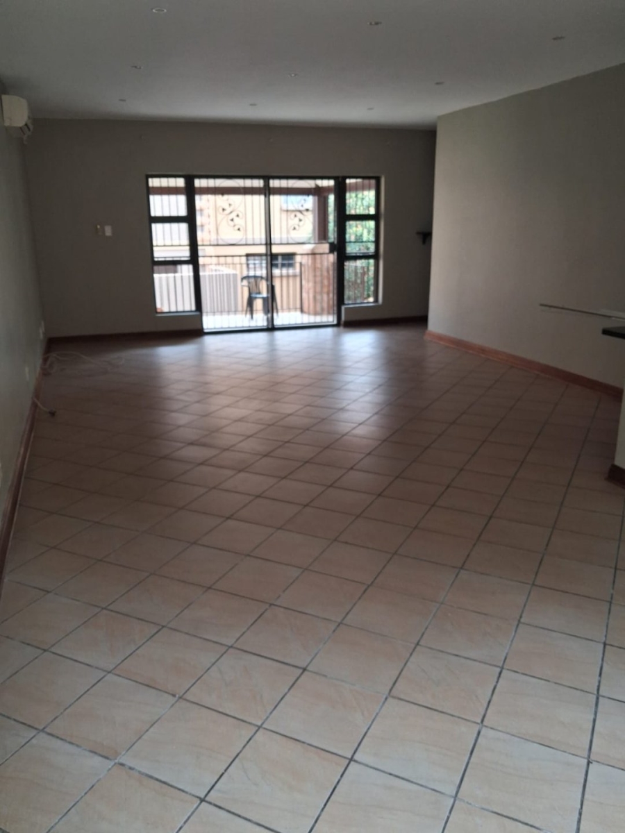 To Let 3 Bedroom Property for Rent in Birdwood Estate North West